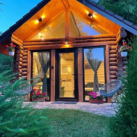 Din Groapa Frumoasa 4 Case de vacanță Rîşnov